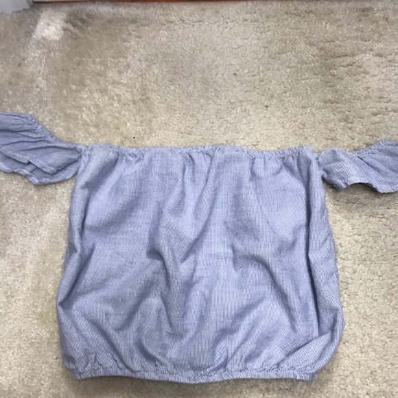 BRANDY OFF THE SHOULDER CROP TOP - Picture 3 of 5